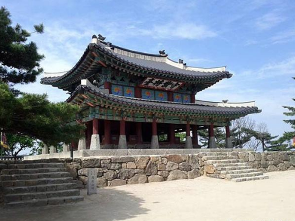 郴州市蘇仙區(qū)棲鳳渡鎮(zhèn)華欣建筑材料行,仿古建材,小青瓦,青筒瓦 郴州市蘇仙區(qū)棲鳳渡鎮(zhèn)華欣建筑材料行,仿古建材,小青瓦,青筒瓦